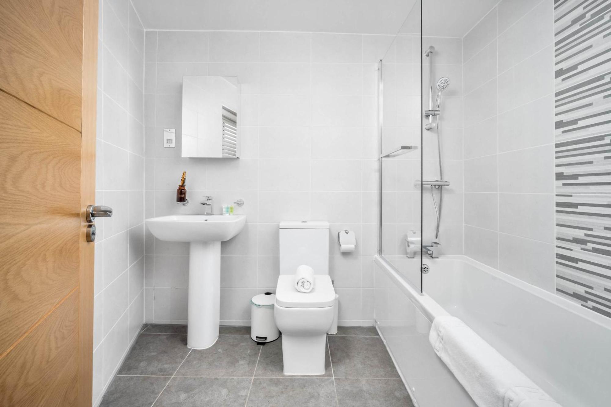 Luxury One Bed Apartment - Jewellery Quarter - Top Rated - 2Cs Birmingham Bagian luar foto